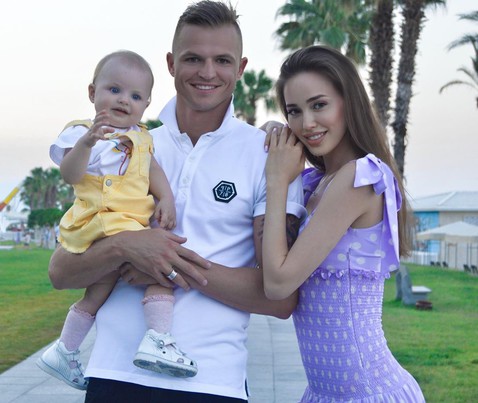 Анастасия и Дмитрий Тарасовы станут родителями во второй раз