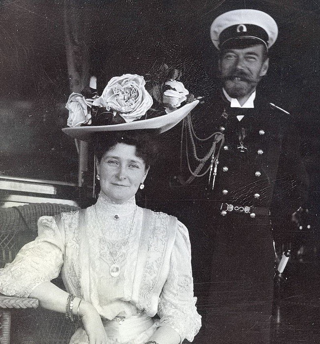 Как были устроены императорские яхты, и почему императрица Александра Федоровна всегда улыбалась, вступив на палубу «Штандарта»