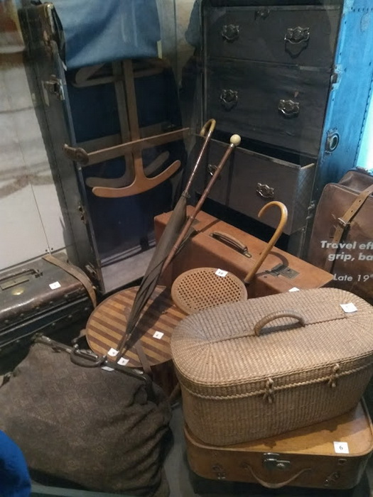 Как дамы XIX века перевозили багаж и что было в их чемоданах, корзинах, картонках