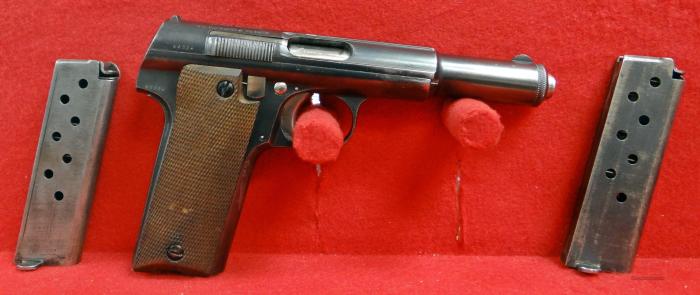 «Роковая Астра»: главный пистолет полицейского спецназа ФРГ времен холодной войны