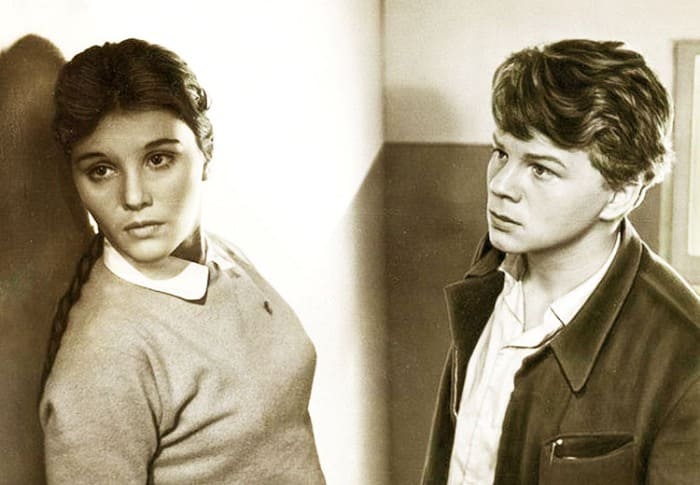Роли не по возрасту: 7 взрослых советских актрис, которые сыграли школьниц