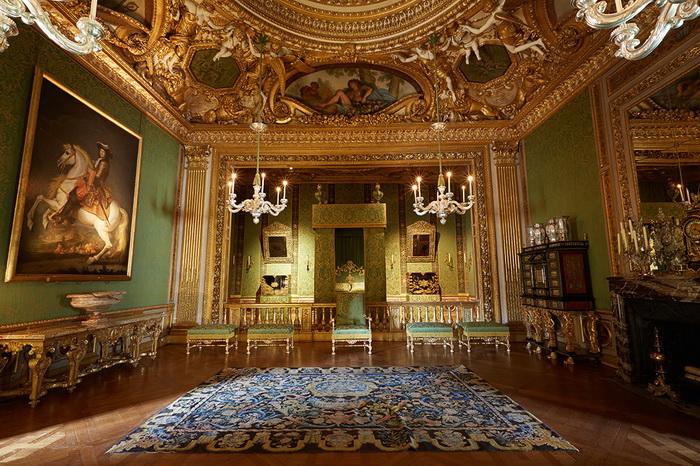 Шедевр архитектуры, вдохновивший Людовика XIV на строительство Версаля: Дворец Во-ле-Виконт