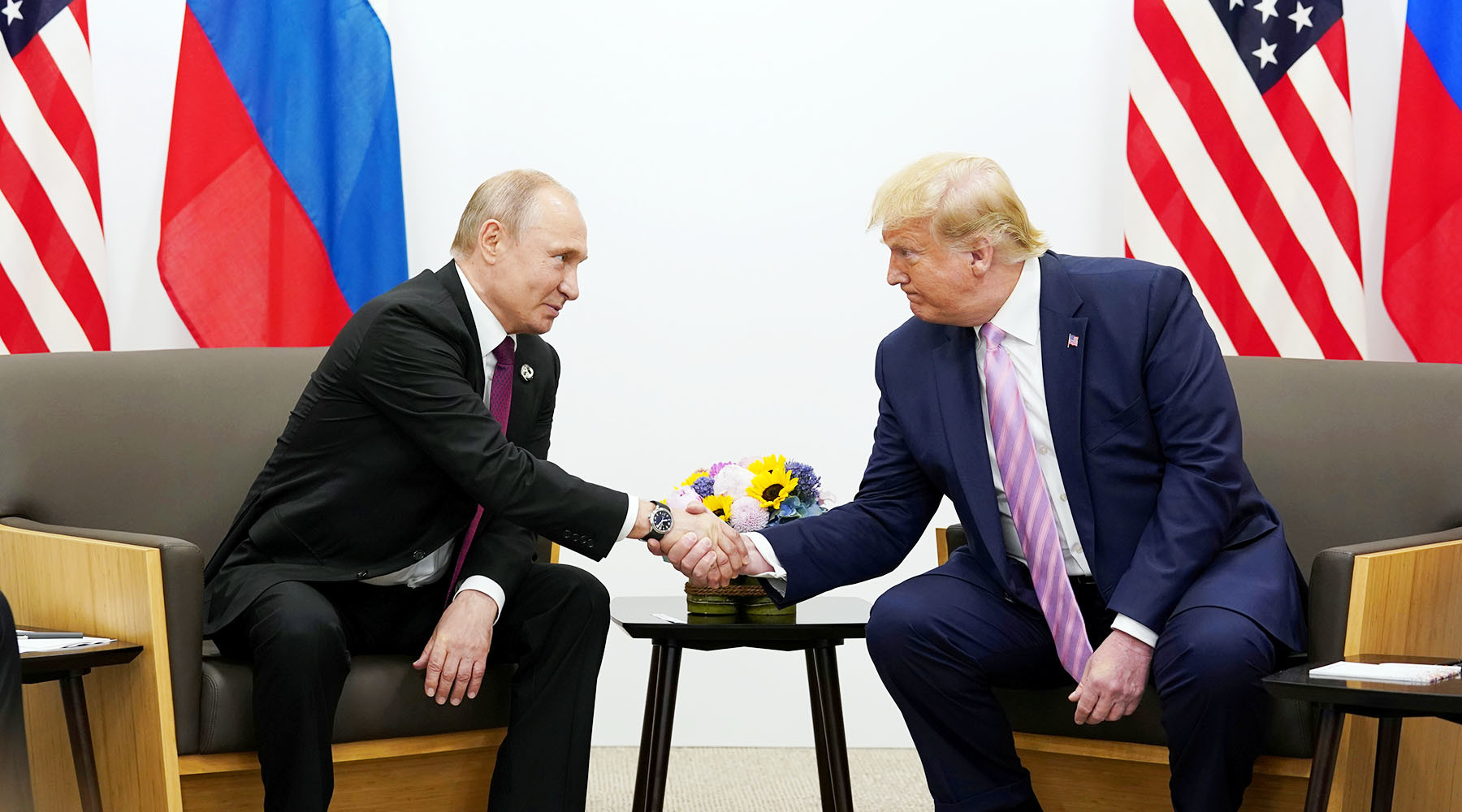 «Трамп преуменьшает исходящую от России угрозу»: почему в США обеспокоены состоянием отношений с Европой