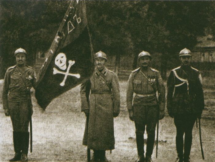 Череп и кости: почему этот символ носили бойцы СС и действительно ли его придумали в Германии