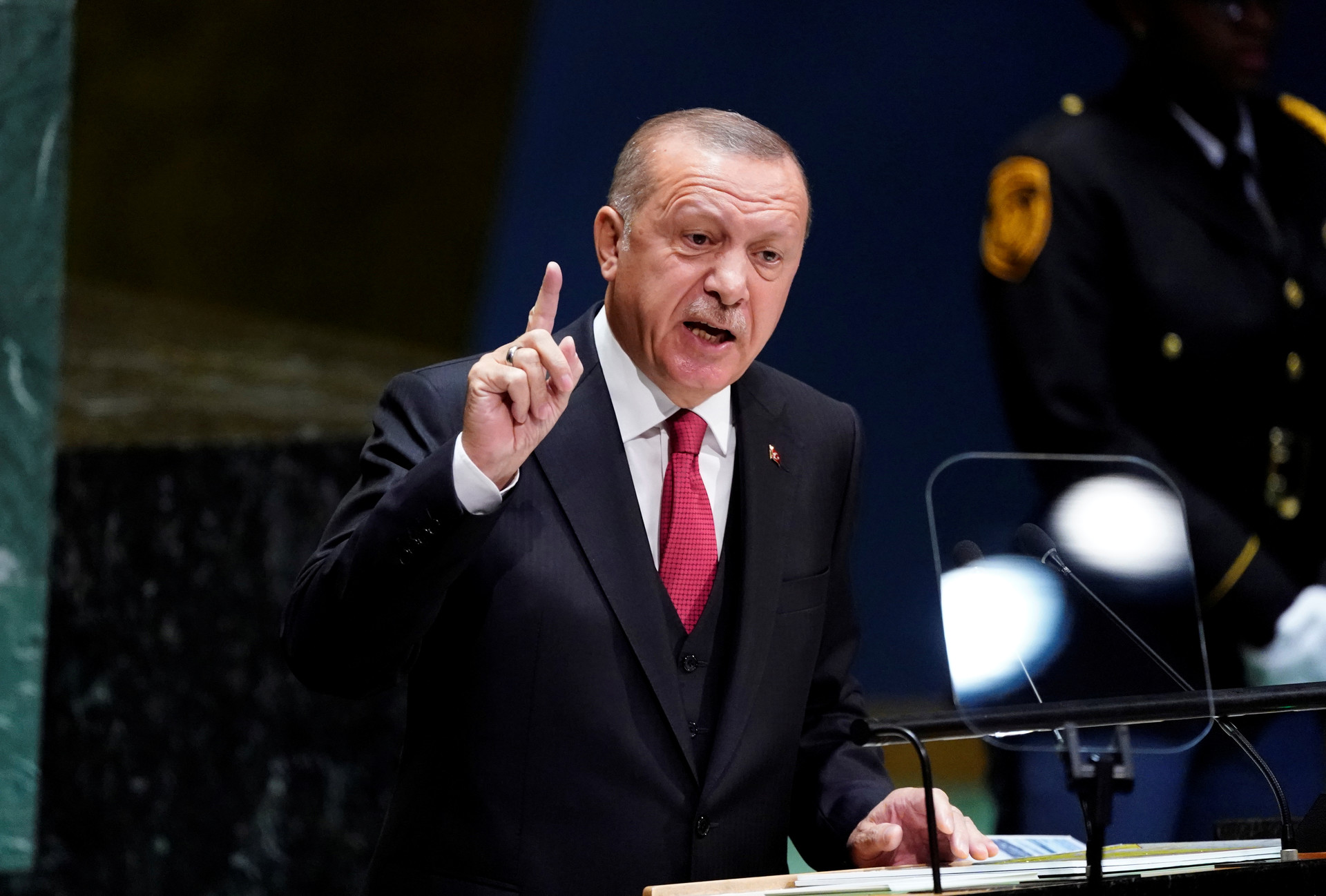 «Тупиковая ситуация»: как планы Анкары начать операцию в Сирии могут сказаться на американо-турецких отношениях