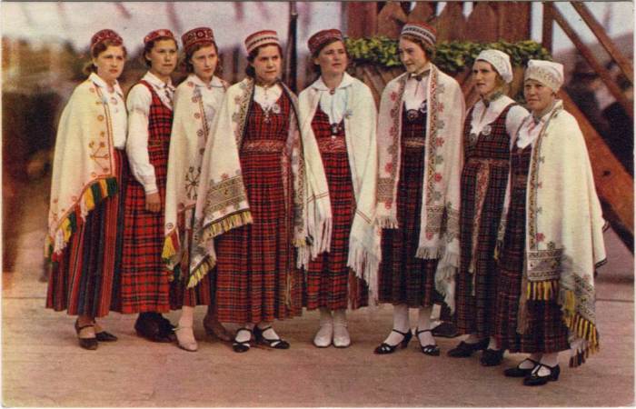 В каких неславянских народах больше всего «славянской крови» 