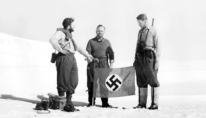 Для чего Гитлер организовал секретную антарктическую экспедицию: Новая Швабия