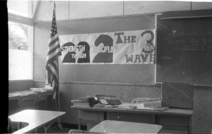 Как школьники на практике изучали поведение немецкого народа при нацизме: Эксперимент «Третья волна»