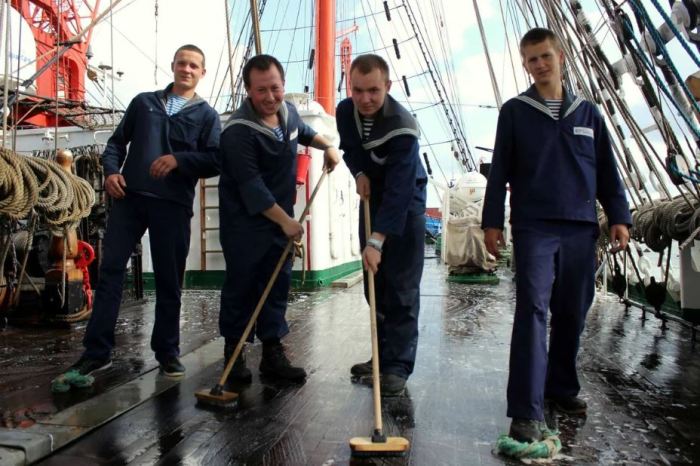 Как в старину моряки «добывали» пресную воду на корабле