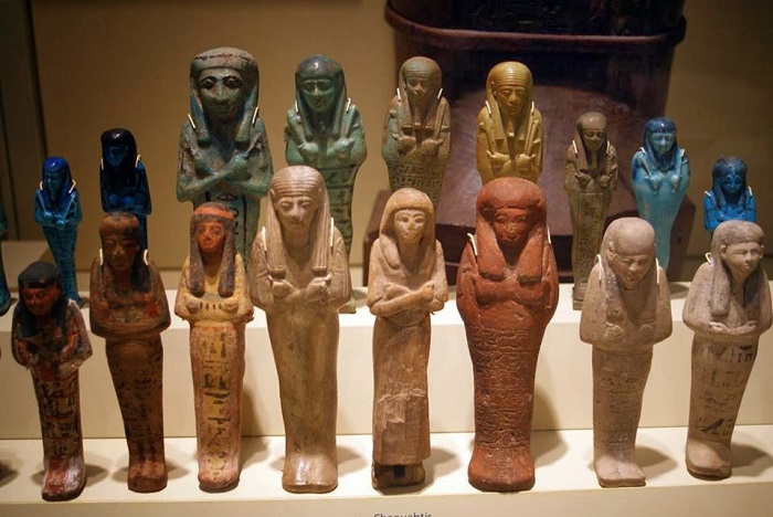 Мумия на обед, глумление над трупами, обелиски на продажу: Как в просвещённой Европе обращались с наследием Древнего Египта