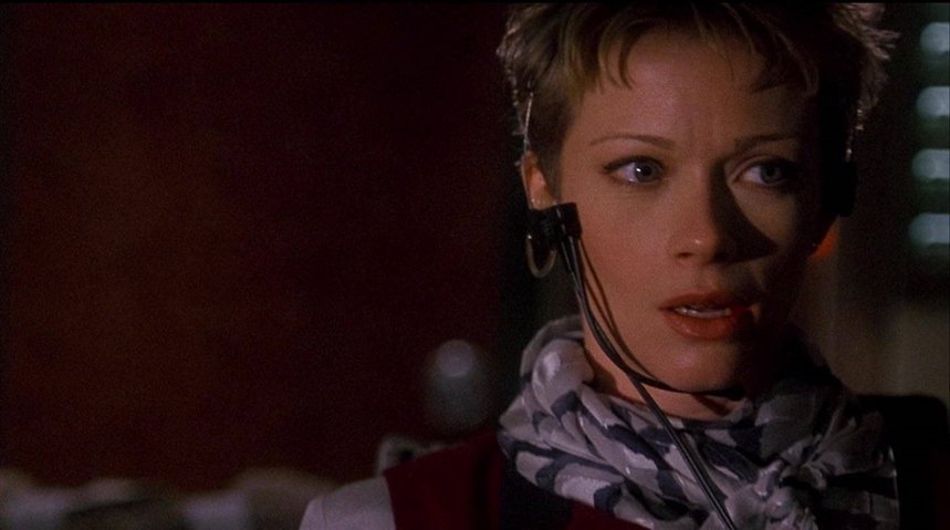 От винта! 40 культовых фильмов об авиации