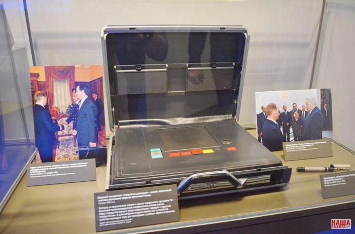 «Ядерный чемоданчик» президента впервые был показан на видео