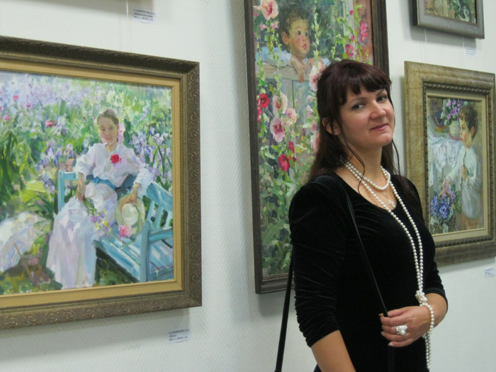 Деревенское детство и цветы на полотнах Елены Сальниковой: Гармония, чистота и положительные эмоции