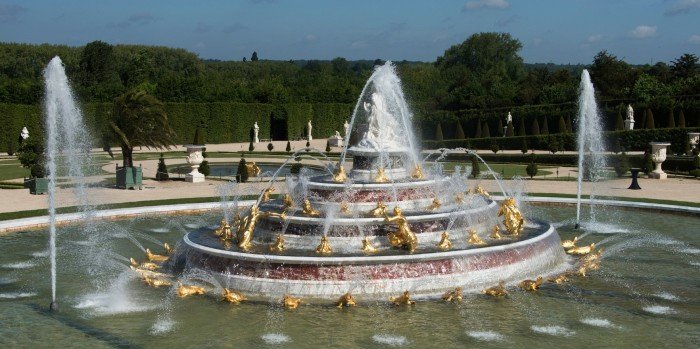 Как охотничий домик стал роскошным дворцом: 10 малоизвестных фактов о Версале 