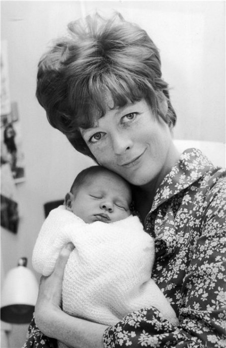 Как стать звездой после 70 и химиотерапии: Крёстная мама Гарри Поттера и звезда «Аббатства Даунтон» Мэгги Смит
