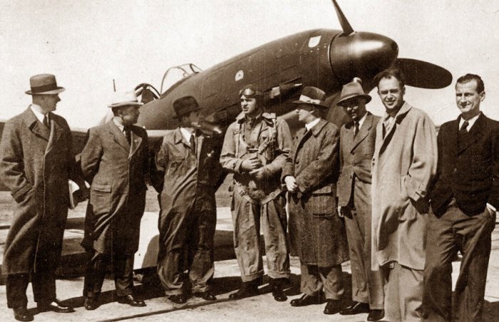 Первый дважды герой: Как лётчик-испытатель Степан Супрун стал «сталинским соколом» и звездой «Красной пятёрки»
