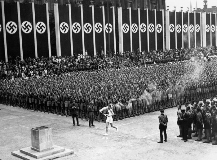 Как Геббельс связан с историей олимпийского огня, и Кого в 30-е годы называли «бактерией немецкого спорта»