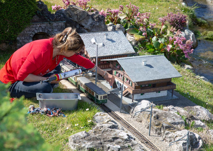 Как увидеть всю Швейцарию за час: Обычный лавочник построил архитектурные шедевры в миниатюре