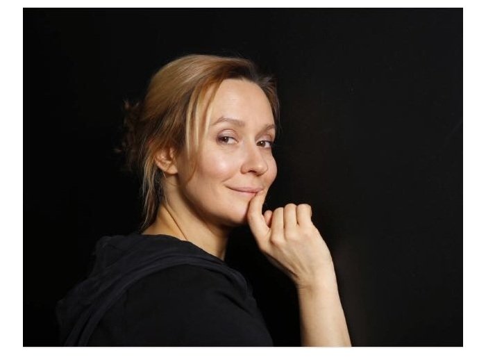 Тайный брак актрисы Евгении Дмитриевой, рассекреченный журналистами: Когда возраст счастью не помеха