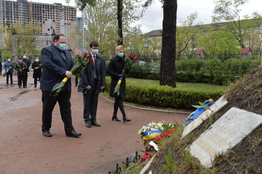 Годовщина трагедии на ЧАЭС: украинские политики вспоминают жертв катастрофы