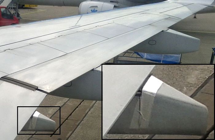 Халатность или расчет: что ремонтируют в самолетах скотчем 