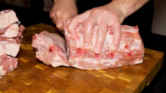 Шашлык из свиной корейки на кости по-армянски